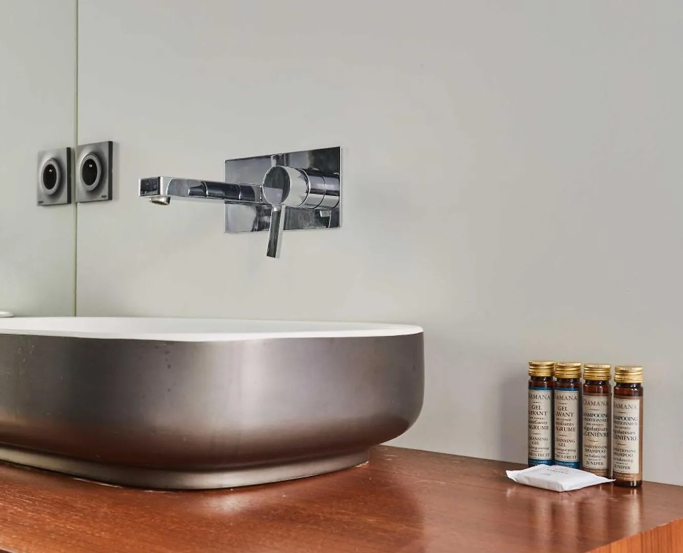 Modern - 1br-2p - Heart Of Le Marais Apartment *