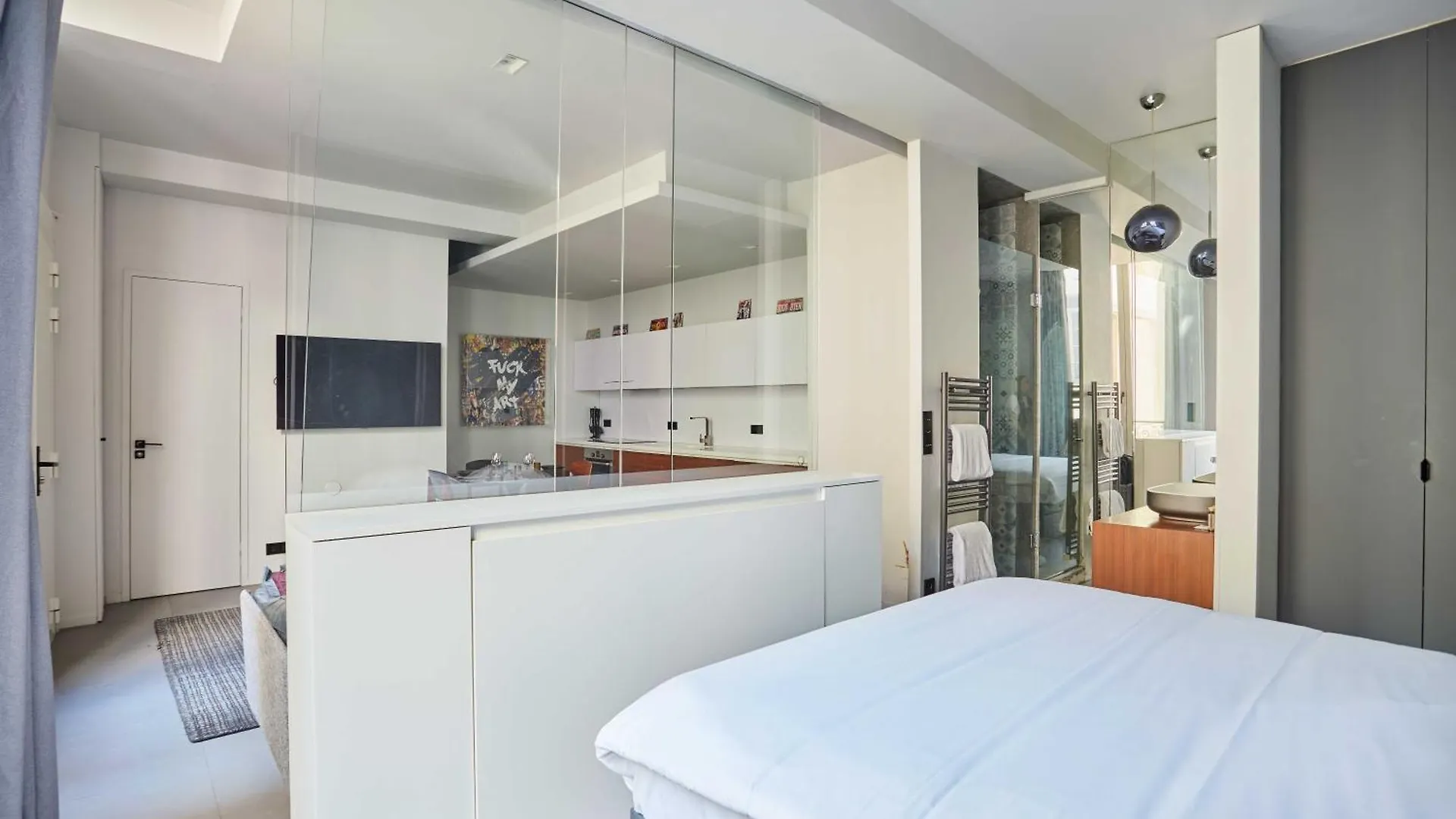 Modern - 1br-2p - Heart Of Le Marais Paris